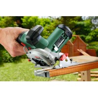 Аккумуляторная дисковая пила Bosch UniversalCirc 12 06033C7002