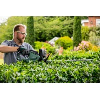 Электрический кусторез Bosch UniversalHedgeCut 60 06008C0700