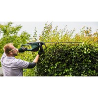Электрический кусторез Bosch AdvancedHedgeCut 70 06008C0900