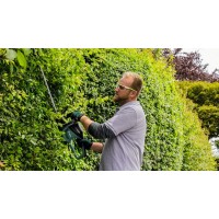 Электрический кусторез Bosch AdvancedHedgeCut 70 06008C0900