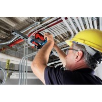 Аккумуляторная торцовочная пила Bosch GCB 18V-63 06012A0400