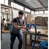 Фрезер Bosch GOF 130 06016B7000