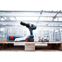 Аккумуляторный ударный гайковерт Bosch GDS 18V-1050 H 06019J8502