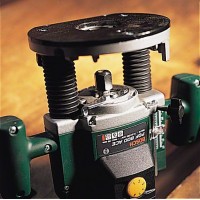 Цанговый патрон без зажимной гайки 1/4' Bosch 2608570048