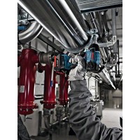 Аккумуляторный ударный гайковерт Bosch GDS 18 V-LI (06019A1S0C)